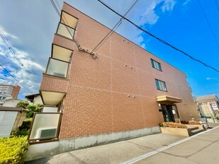 ｸﾞﾗﾝﾄﾞﾊｳｽ寝屋川の物件外観写真